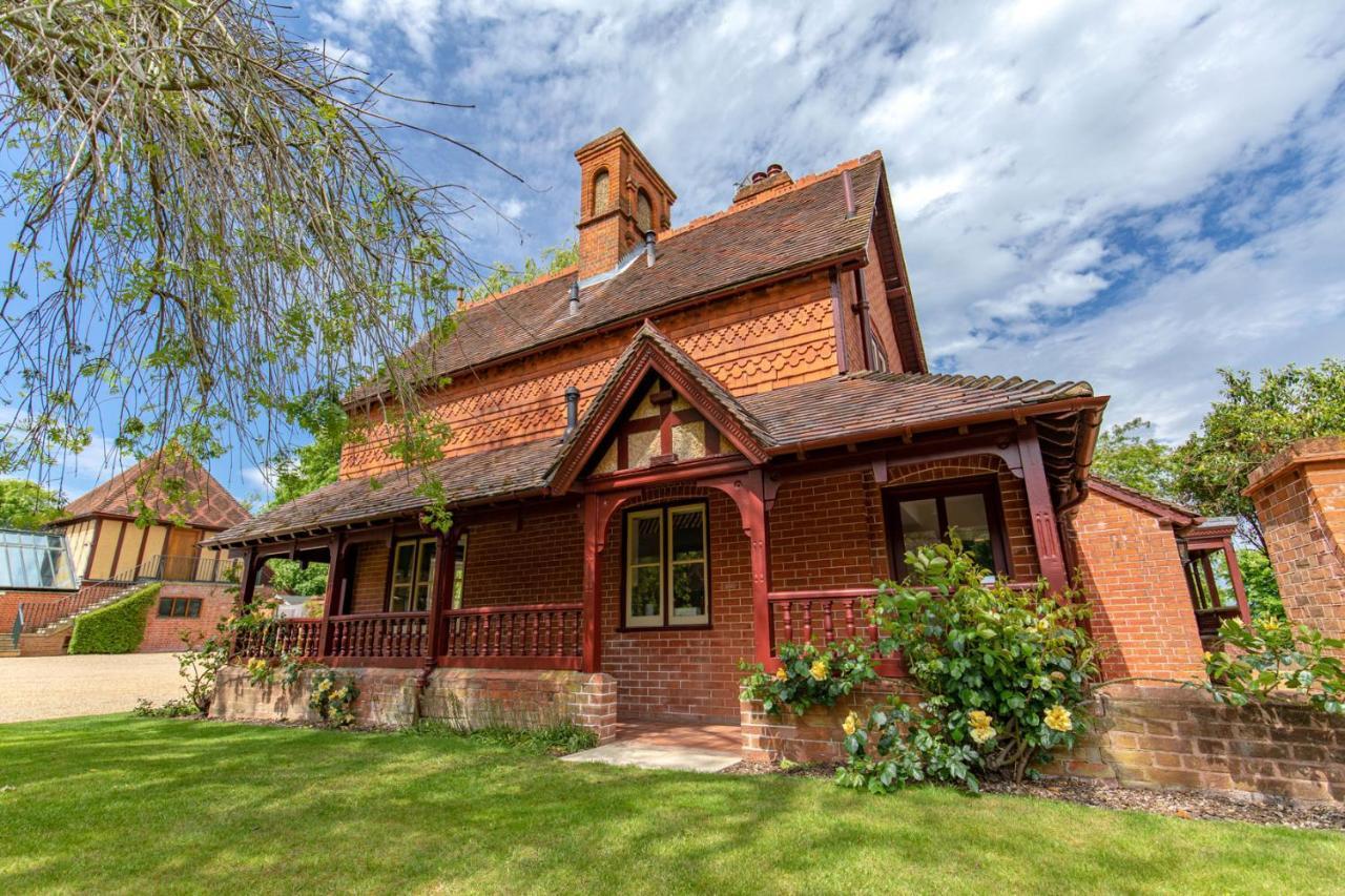 The Five Arrows Hotel Waddesdon Dış mekan fotoğraf